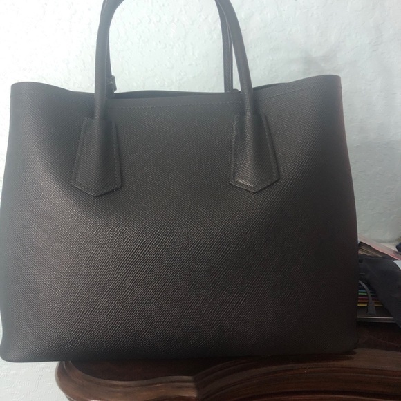 NWT NEVER USED PRADA SAFFIANO SATCHEL - Picture 2 of 8